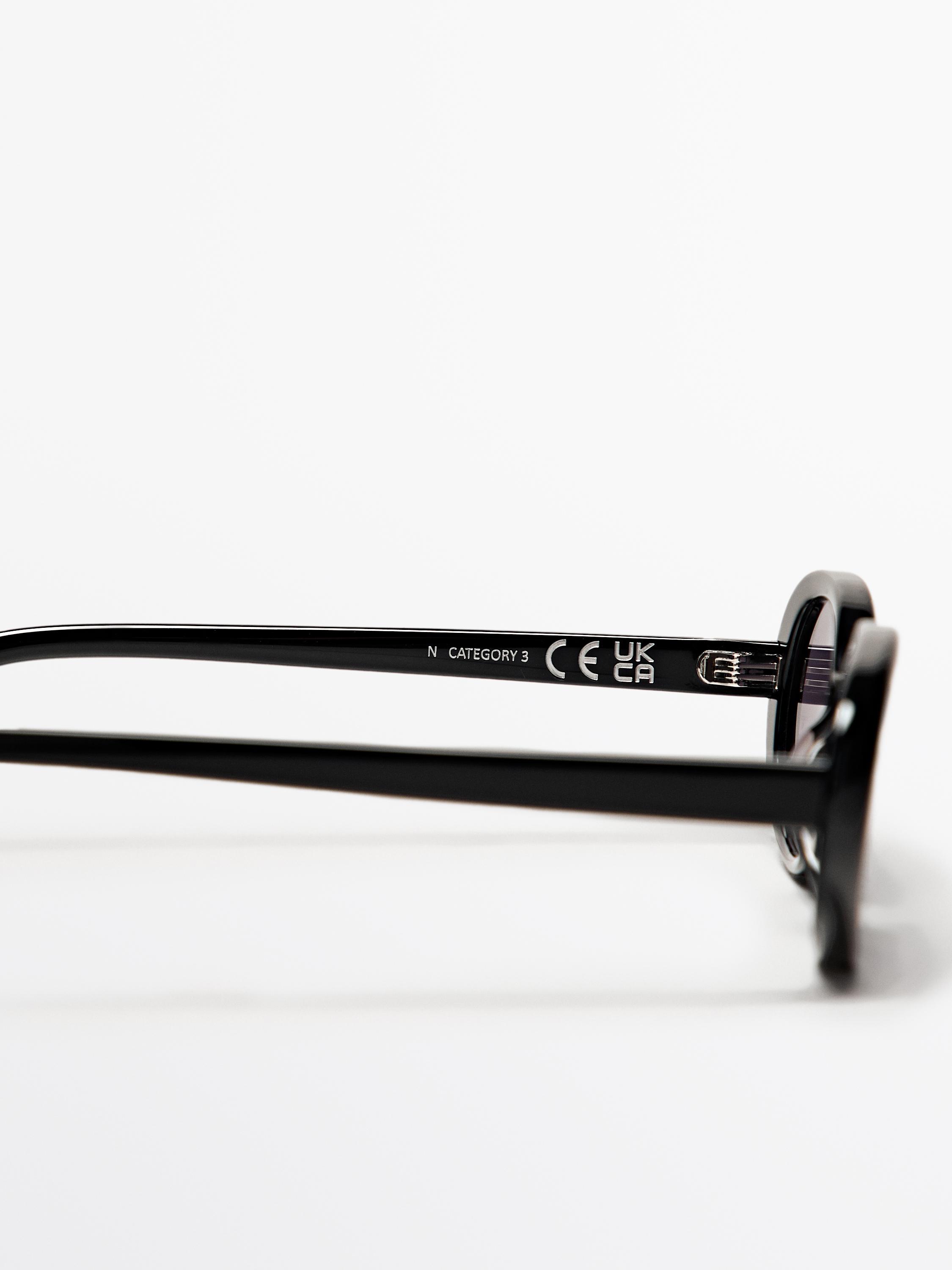 Lunettes de soleil ovales format mini